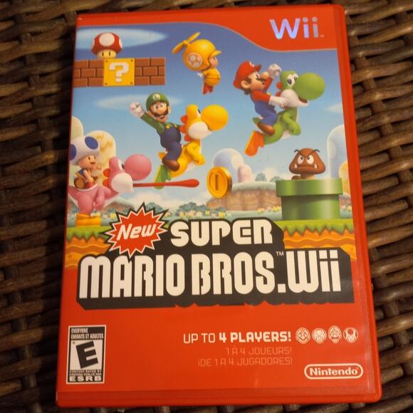 New Super Mario Bros. Wii Nintendo Video Game Untested in Opened Box - Picture 1 of 5